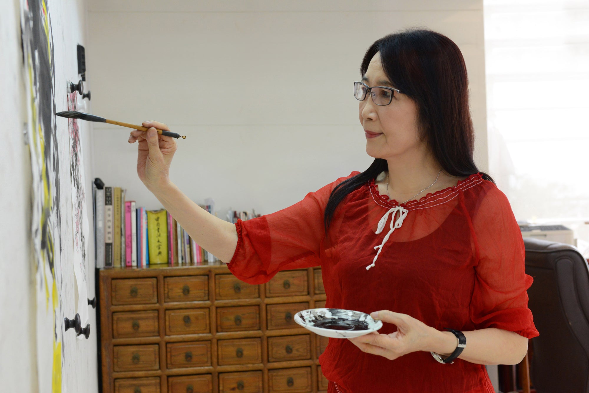 Artist Chan Kai portrait 畫家陳佳個人照