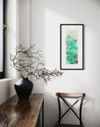 Green lotus leaves sway in the cool breeze 綠荷舒卷涼風曉