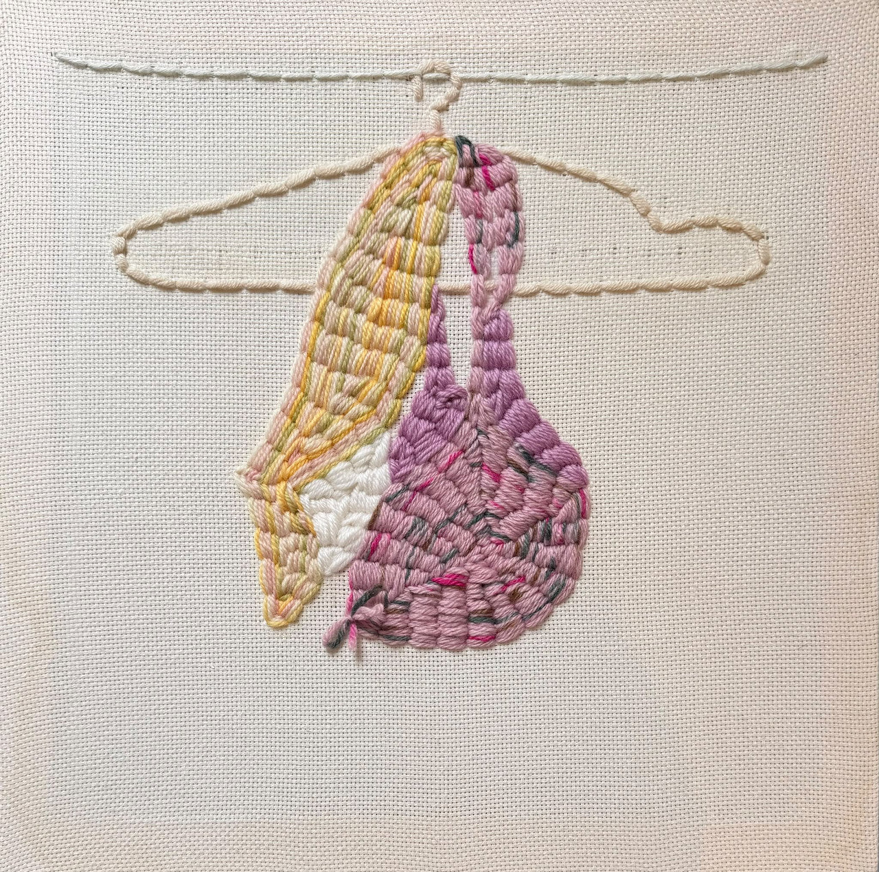 Hand embroidery textile art-Feel Like Matching 感覺像在配對 by Karry Hon Ka Yi 韓嘉怡